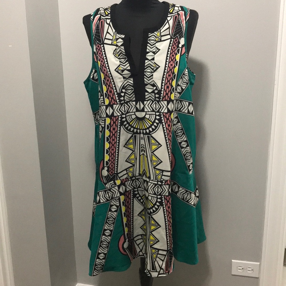 Bar III Short sleeve geometrical patterned dress